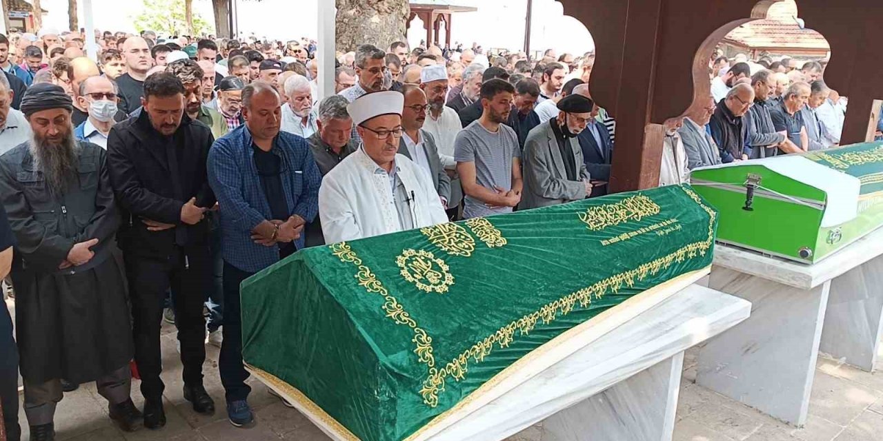 Bursa’yı Şiirlerle Anlatmıştı, 34 Yıl Görev Yaptığı Camidan Uğurlandı