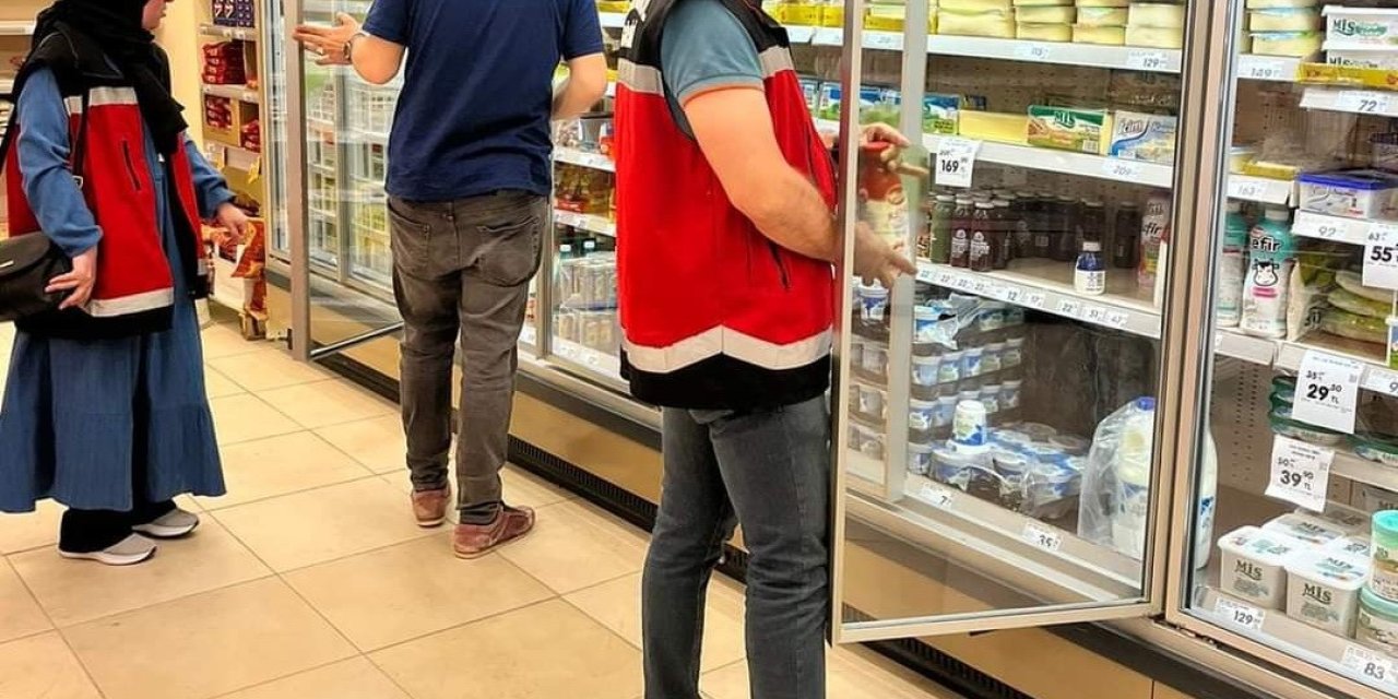 Gölbaşı’nda Marketlerde Gıda Denetimi Yapıldı
