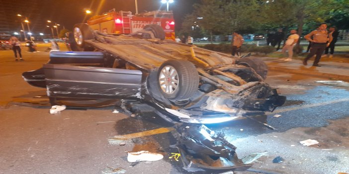 Bakırköy Sahil Yolunda, 3 Araca Çarpan Otomobil Takla Attı: 4 Yaralı