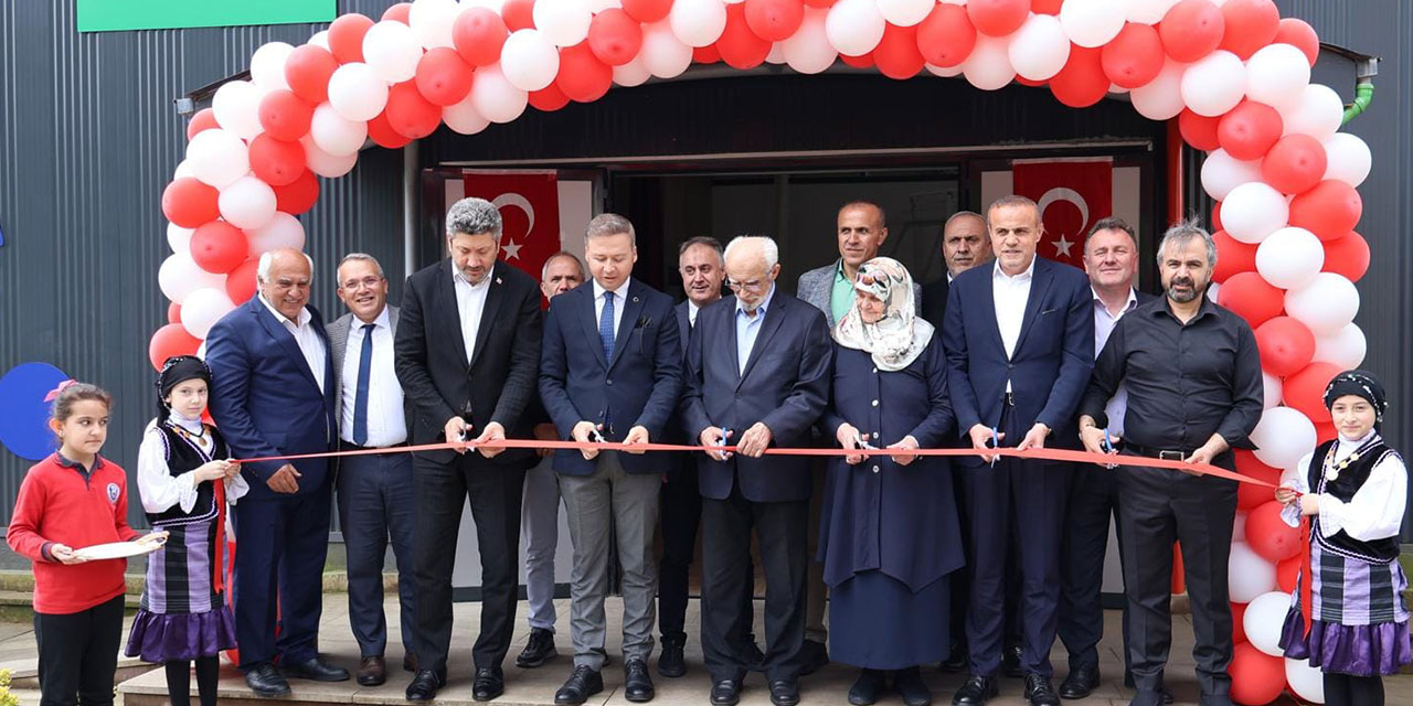 Güneysu'da Ulucami İlkokulu'na Hayırsever İş İnsanı Tarafından Spor Salonu Yaptırıldı