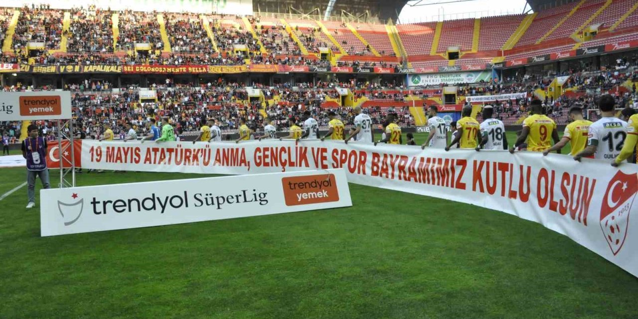 Trendyol Süper Lig: Kayserispor: 0 - Konyaspor: 0 (Maç Devam Ediyor)