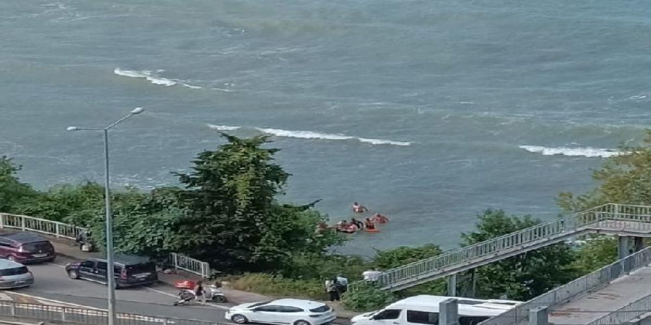 Sürmene'de 16 yaşındaki genç kız serinlemek için girdiği denizde boğuldu