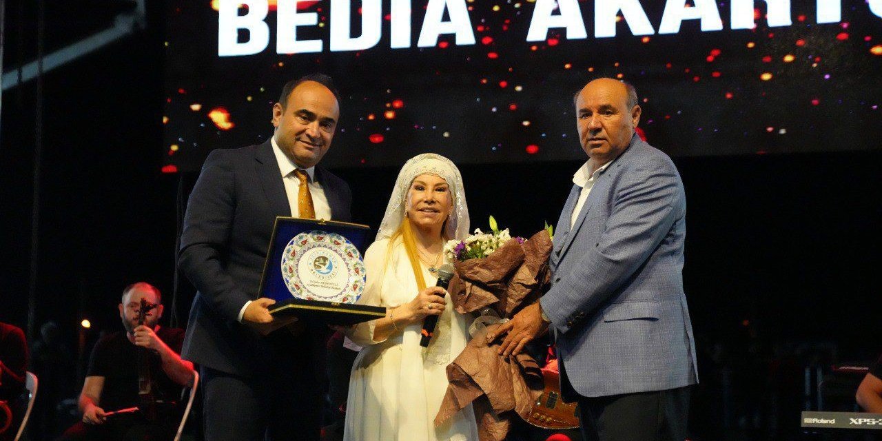 Unesco Dünya Mirası Listesindeki Letoon Antik Kentinde ’domates Festivali’