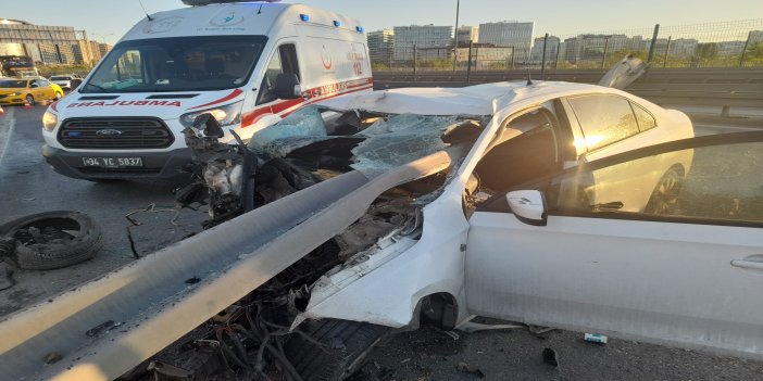 Bakırköy D-100 Karayolu'nda Otomobil Bariyere Ok Gibi Saplandı: 1 Ölü