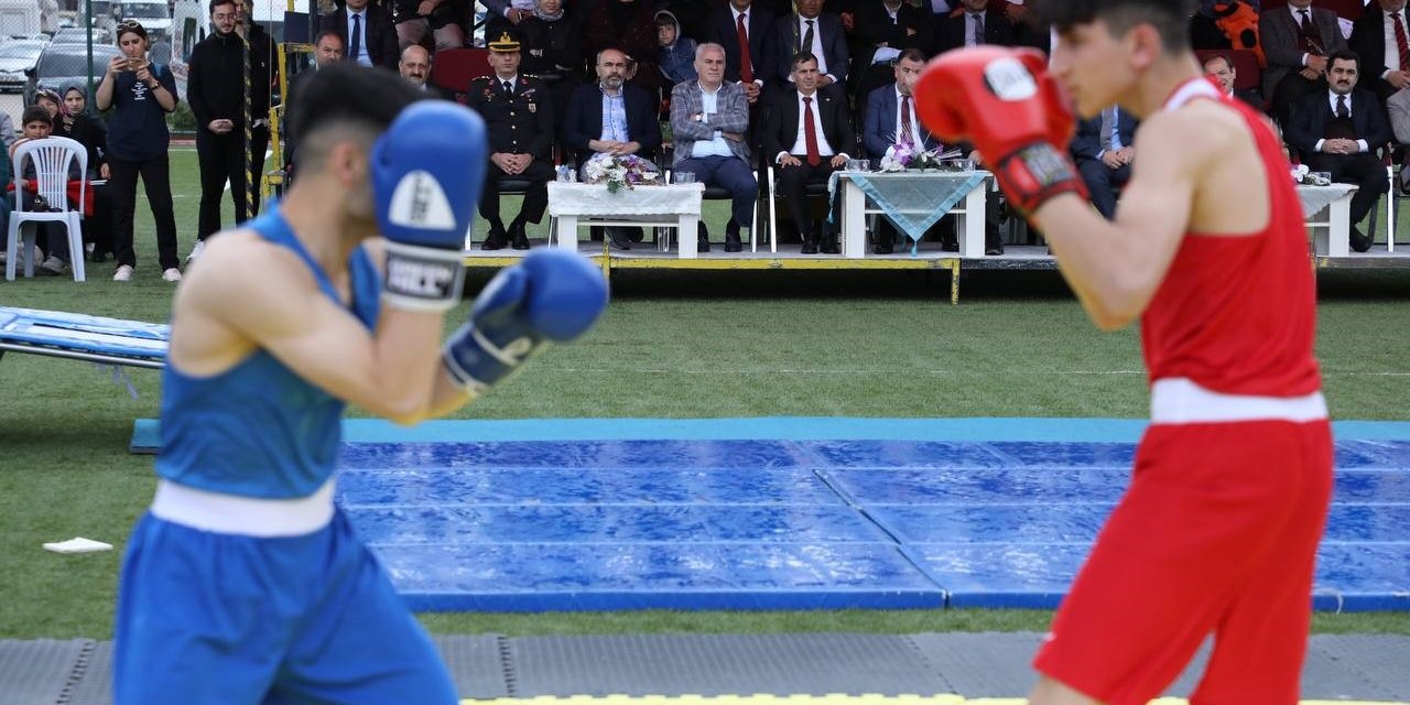 Bayburt’ta 19 Mayıs Atatürk’ü Anma Gençlik Ve Spor Bayramı Etkinliklerle Kutlandı