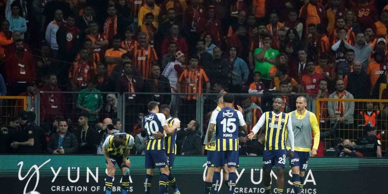 Fenerbahçe, Şampiyonluk Şansını Son Haftaya Taşıdı