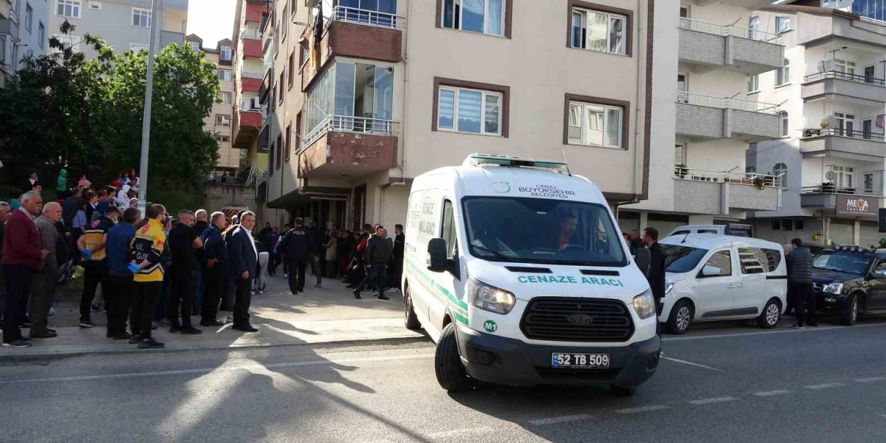 Ordu’da Bir Kişi İple Asılı Halde Ölü Bulundu