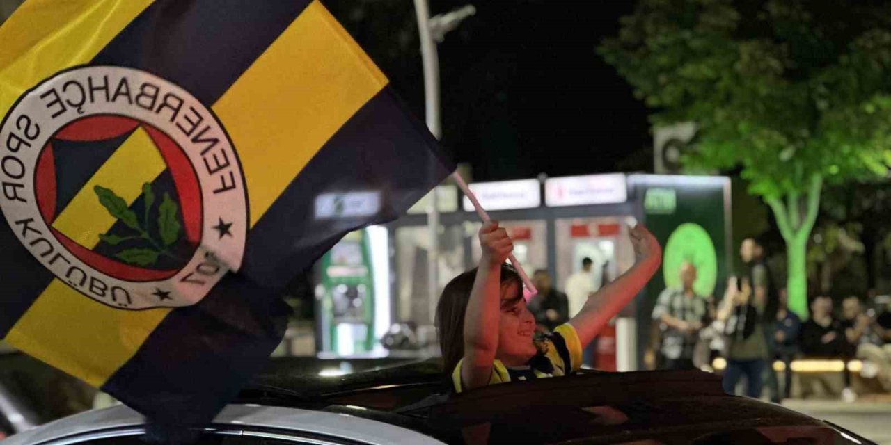 Burdur’da Fenerbahçeliler Galibiyeti Coşku İle Kutladı