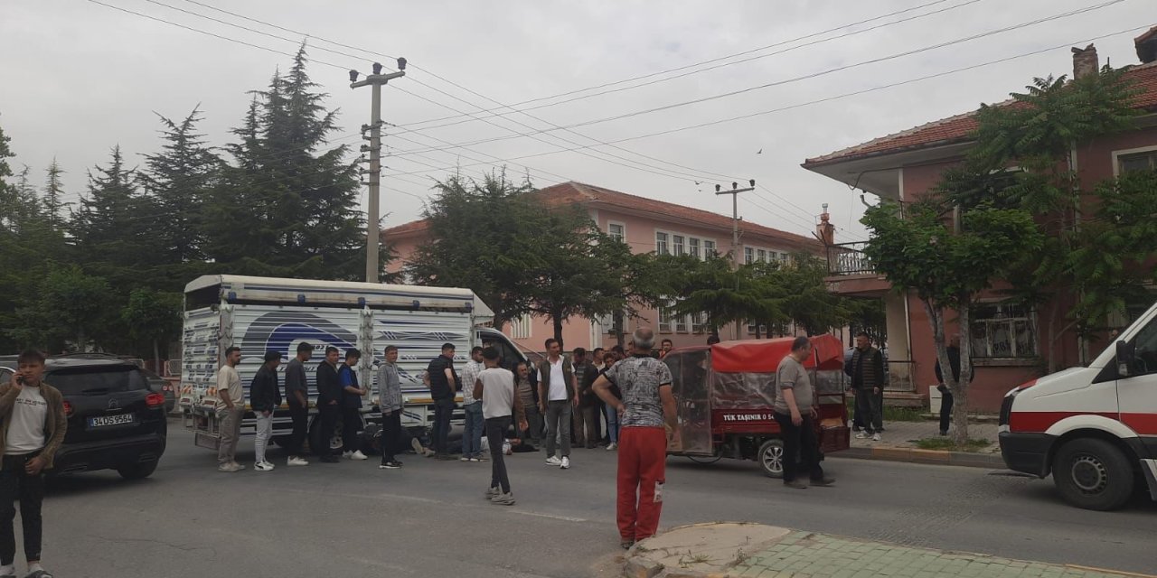 Kamyonetle Çarpışan Motosiklet Sürücüsü Yaralandı