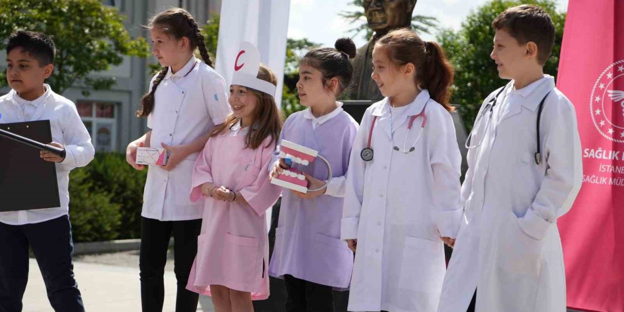 İstanbul’da “Sağlıklı Çocuk, Sağlıklı Gelecek” Eğitimi, İl Sağlık Müdürü Prof. Dr. Memişoğlu: “Çocukları Eğitmek Geleceği Garantiye Almak Demek"