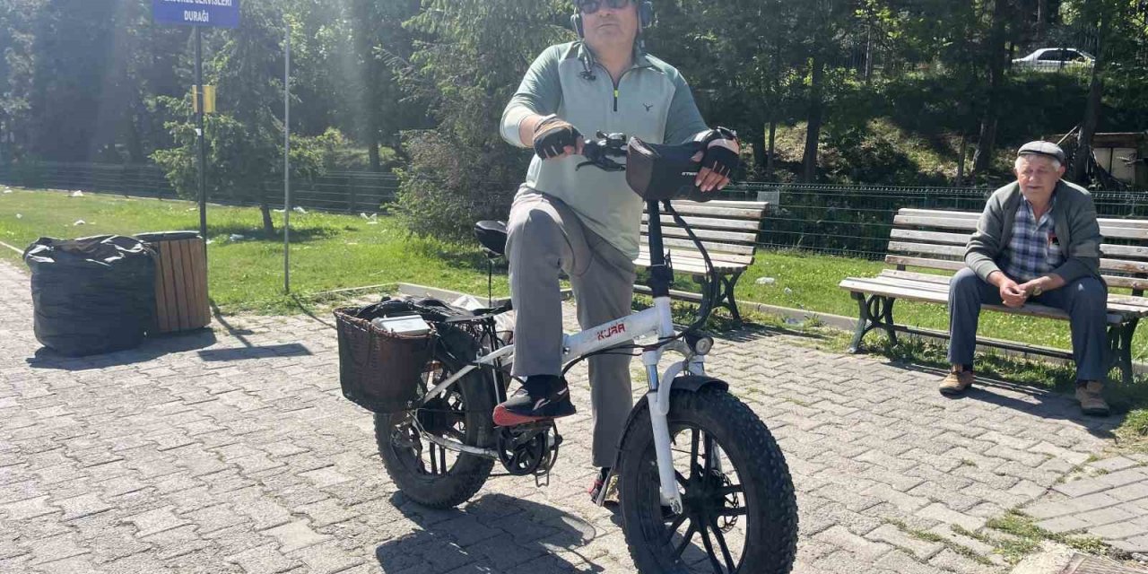 Emekli Asker Her Gün Yaklaşık 35 Kilometre Pedal Çevirip Onlarca Cana Ulaşıyor