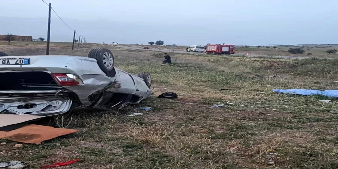 Antalya'da otomobil, takla attı: 2 ölü, 3 yaralı