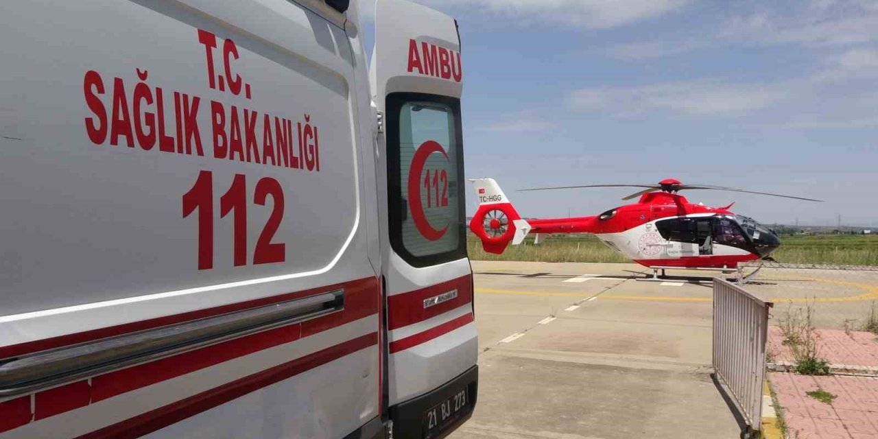 Diyarbakır’da Ambulans Helikopter, Kaynar Süt Kazanına Düşen Çocuk İçin Havalandı