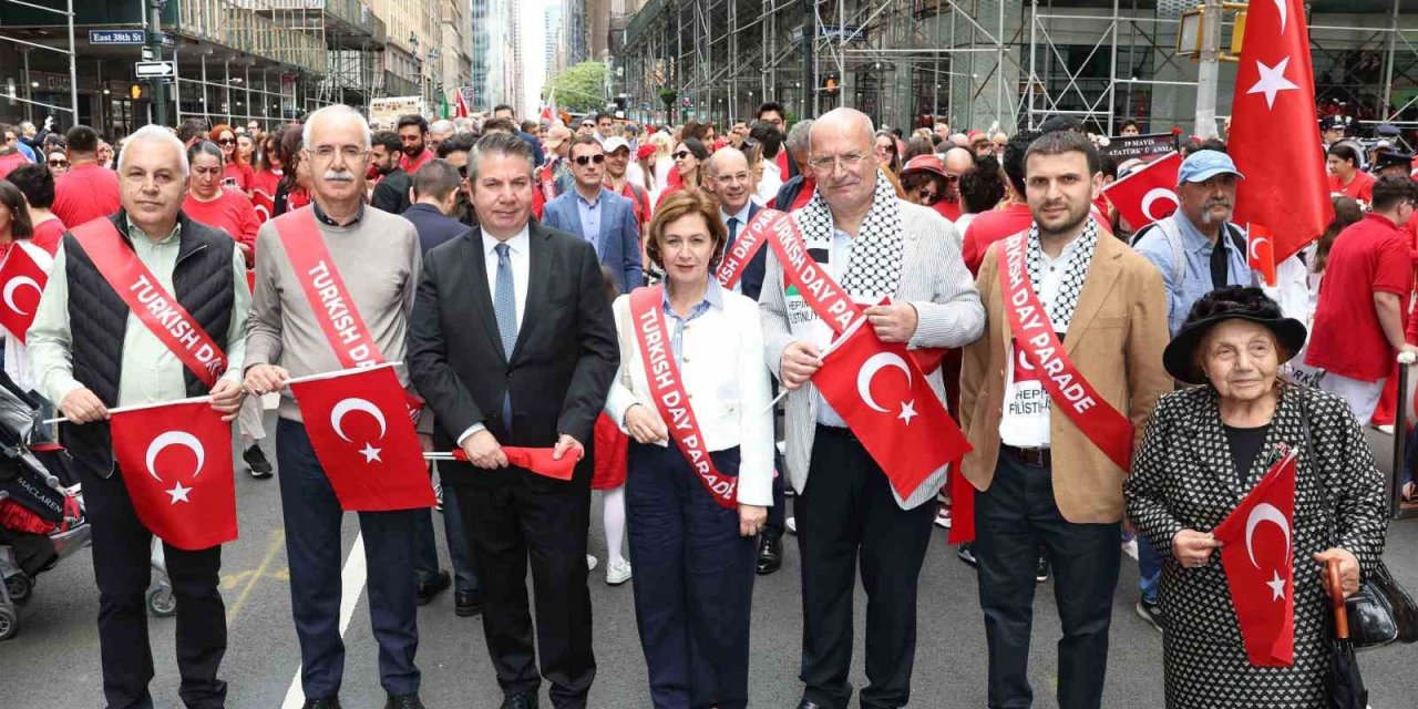 Ato Başkanı Baran, 41. Geleneksel New York Türk Günü Yürüyüşü’ne Katıldı