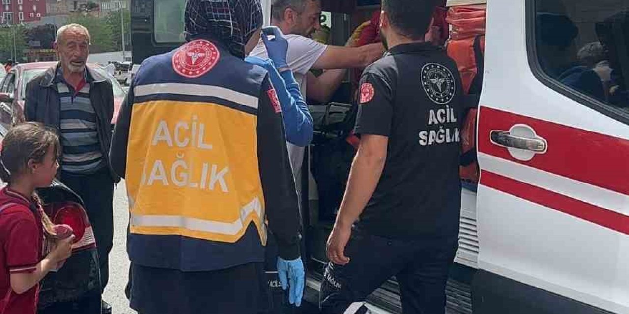 Ticari Taksinin Çarptığı Çocuk, Ambulanstan Kaçtı