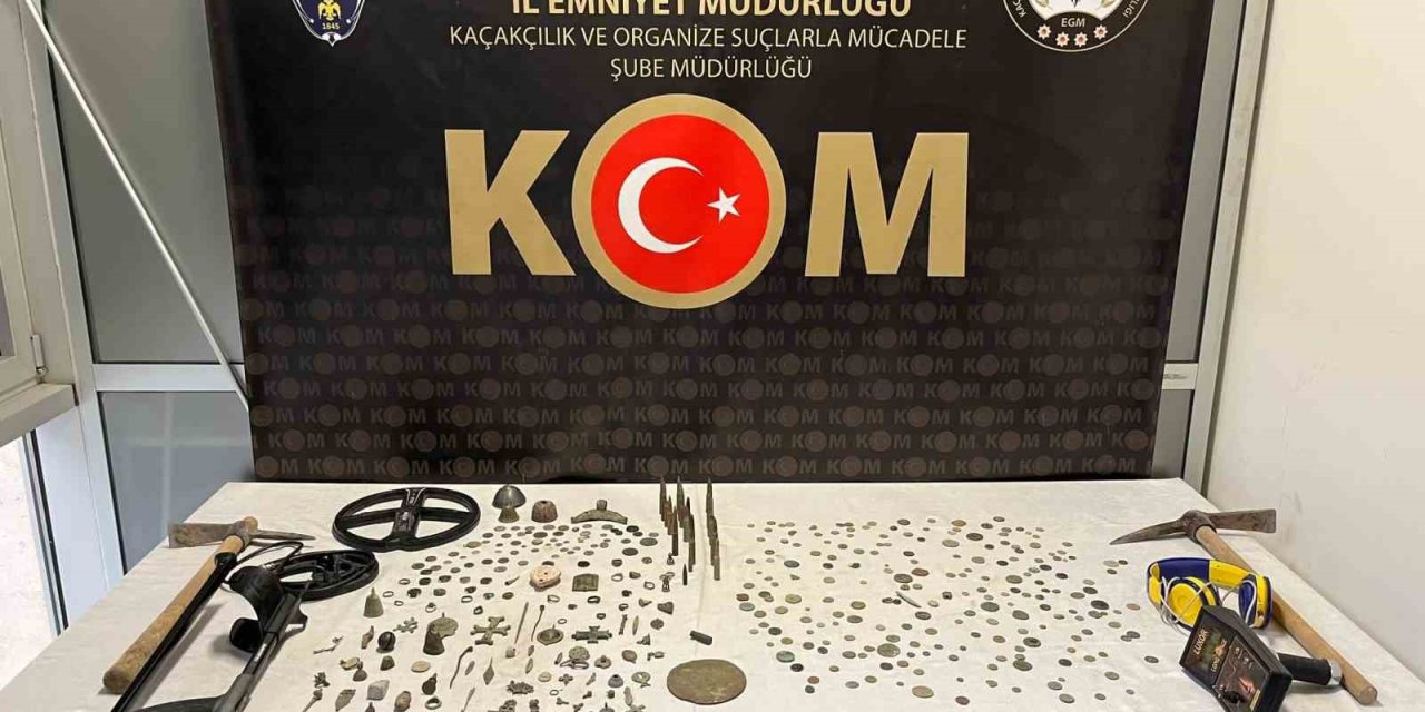 Kütahya’da 7 Adrese Eş Zamanlı Tarihi Eser Kaçakçılığı Operasyonu: 5 Gözaltı