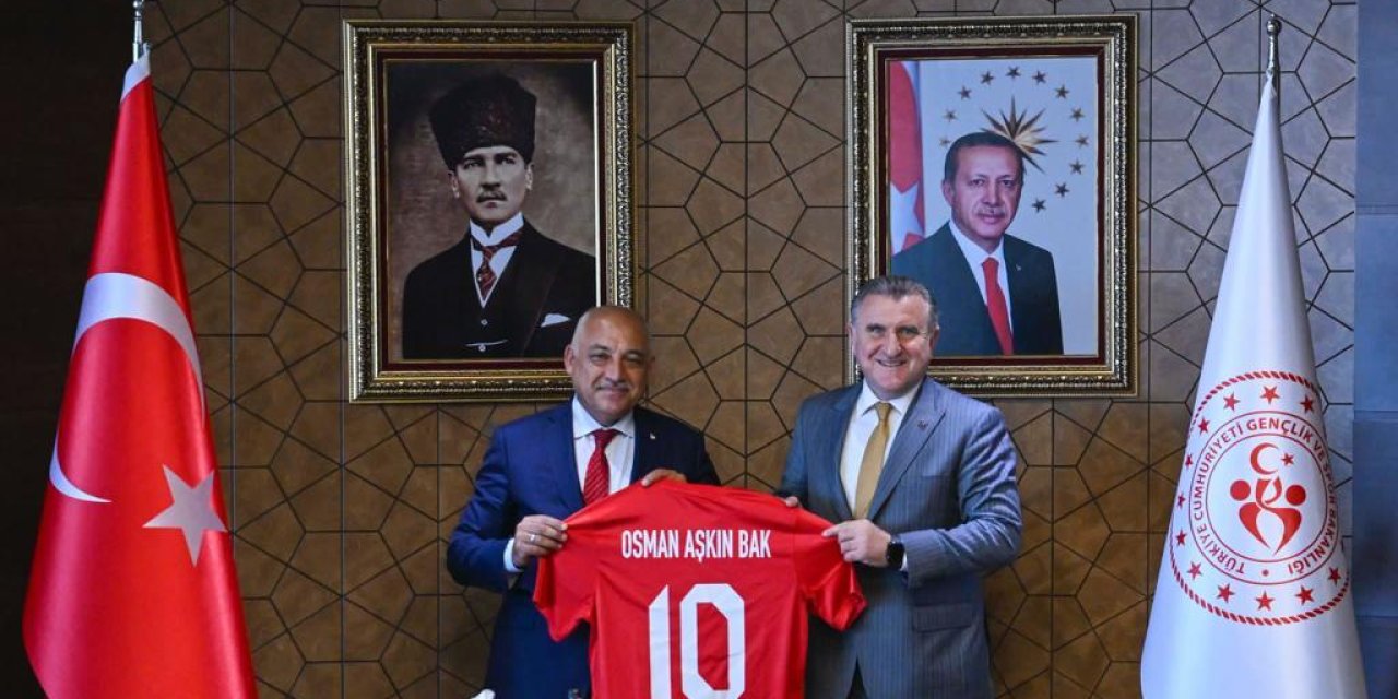 Tff Başkanı Büyükekşi'den Gençlik Ve Spor Bakanı Osman Aşkın Bak'a Ziyaret