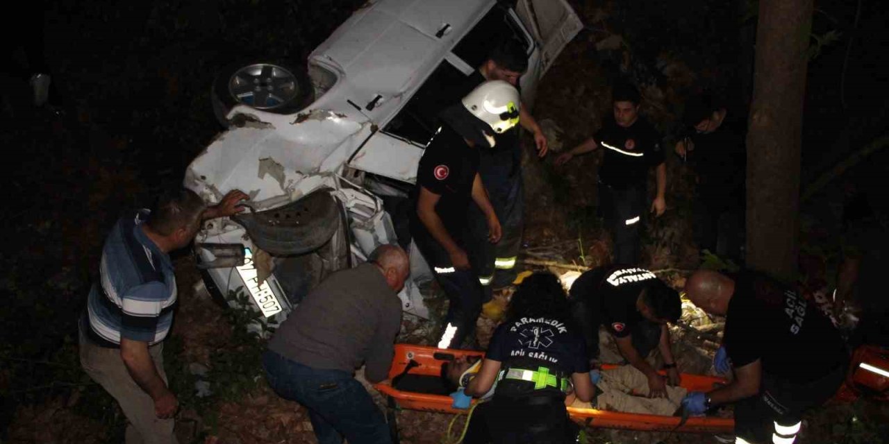 Polisten Kaçarken 100 Metrelik Uçuruma Yuvarlandılar: 3 Yaralı