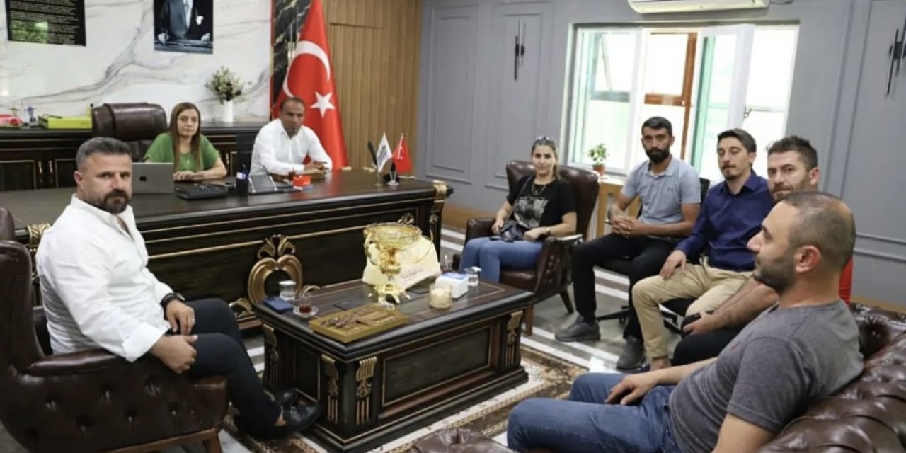 Mazıdağı’nda Dem Partili Başkanın İlk Projesi Makam Odasının İçini Tamamını Değiştirmek Oldu