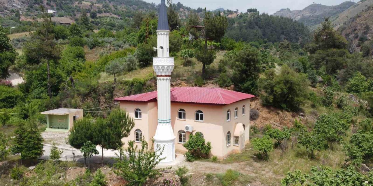 İmam Vaadiyle Seçim Kazanan Muhtar, Mahalleye İlanla İmam Arıyor