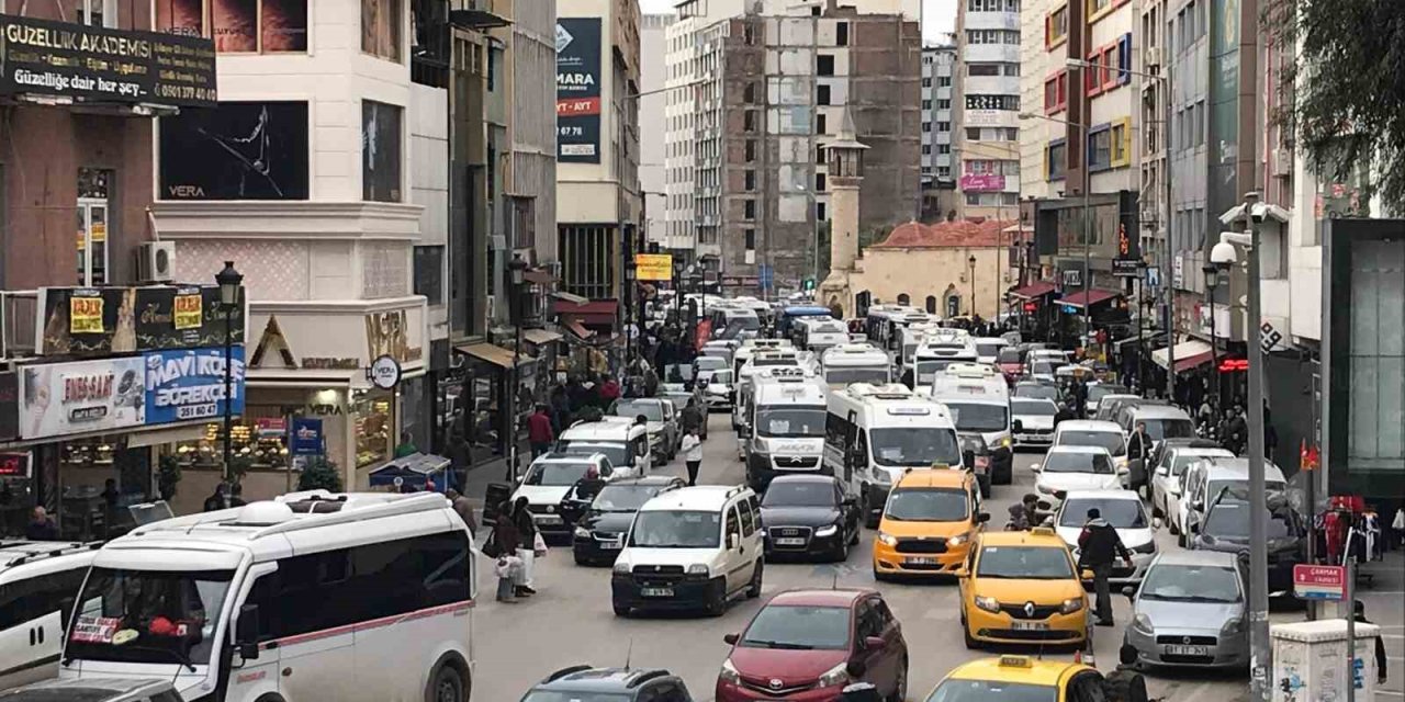 Adana’da 843 Bin 374 Bin Araç Bulunuyor