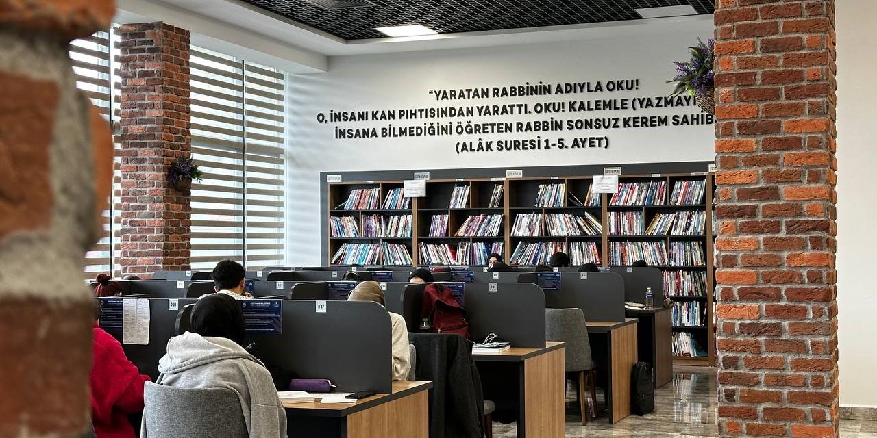 Kağıthane’de Yks Sınavı Öncesi Millet Kıraathanelerine Yoğun İlgi