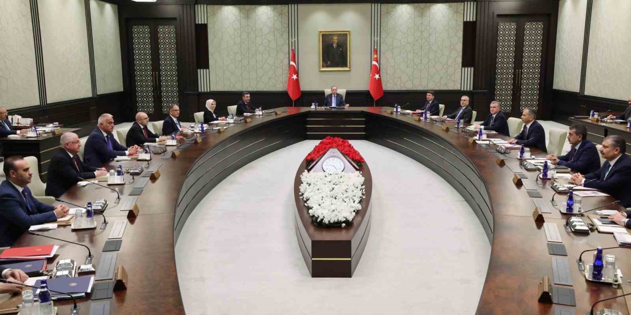 Bakan Göktaş: "(Aile Ve Gençlik Fonu) Eğitim Programlarına Katılıp Resmi Nikahı 15-30 Nisan Arasında Gerçekleşen Çiftlerimize Yönelik Ödemeler Bugün Başlıyor"