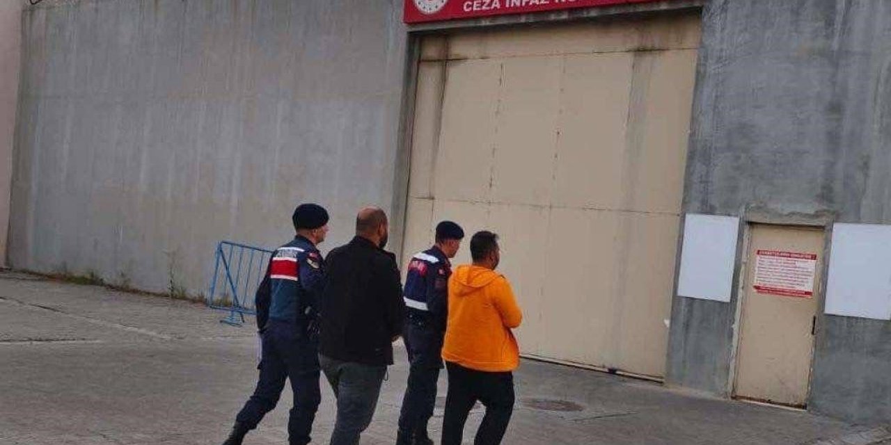 Kırkağaç’ta Sentetik Uyuşturucu Operasyonu: 2 Tutuklama