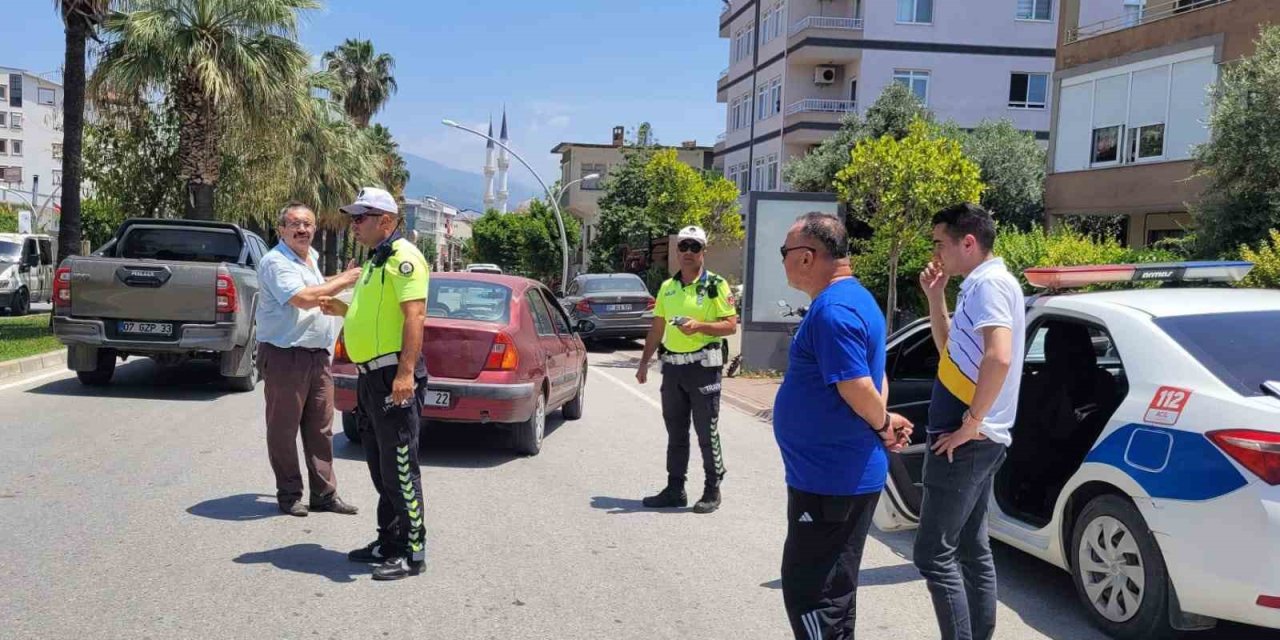 Otomobilin Çarptığı 7 Yaşındaki İlkokul Öğrencisi Yaralandı