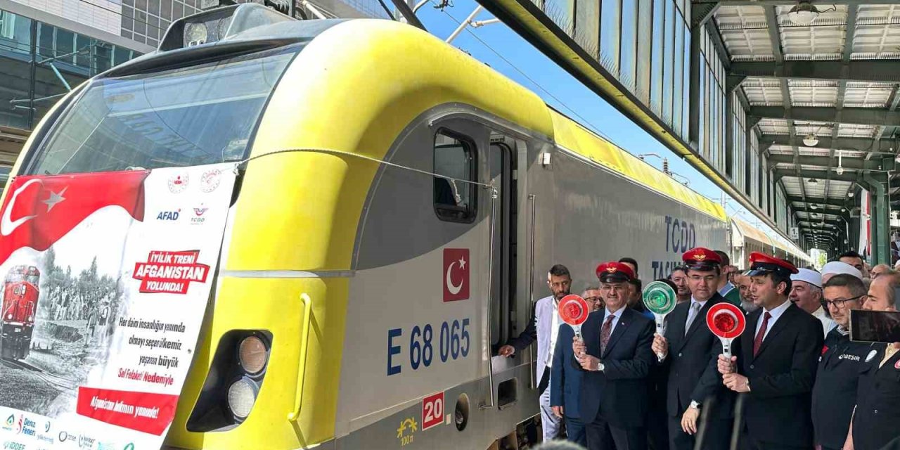 Afganistan’a Yardım Malzemesi Taşıyacak ‘İyilik Treni’nin 20’incisi Ankara’dan Hareket Etti