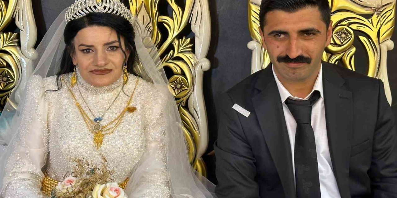 Aşkları Engel Tanımadı: Bedensel Engelli Çift Görkemli Bir Düğünle Dünya Evine Girdi