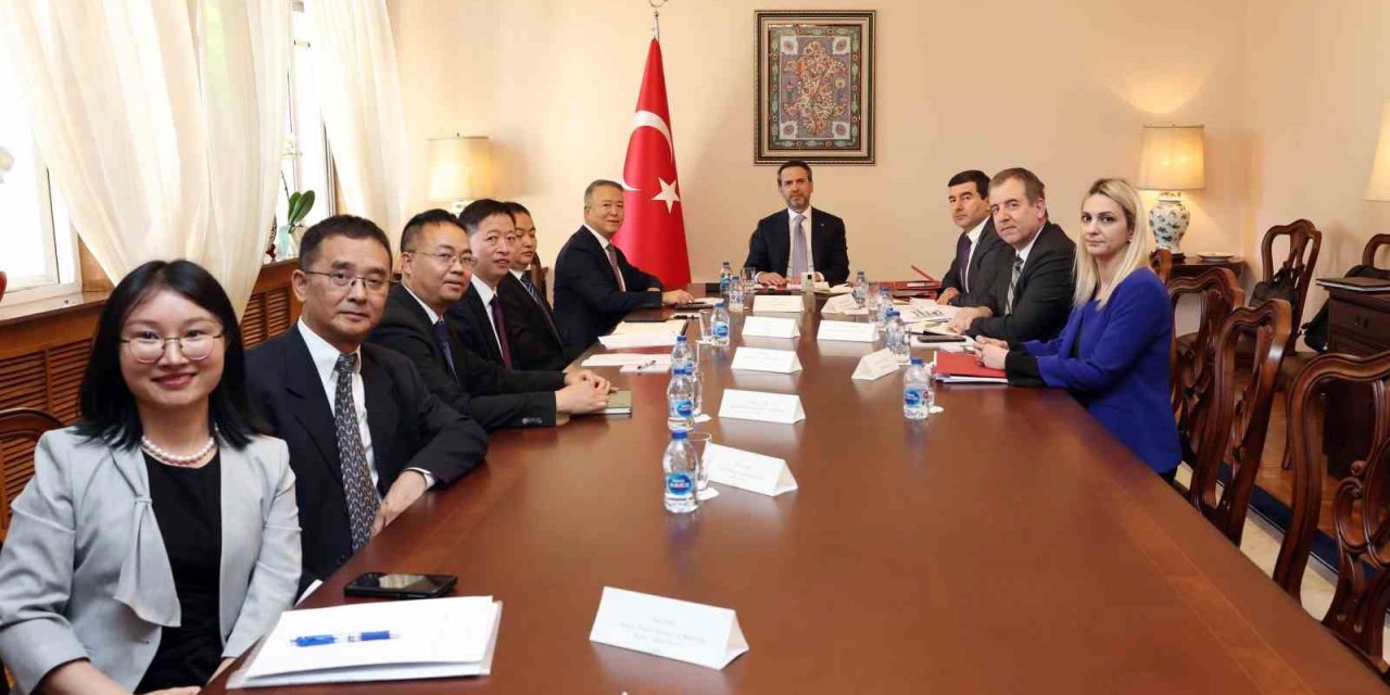 Türkiye İle Çin Arasında ’enerji Dönüşümü’ Anlaşması İmzalandı