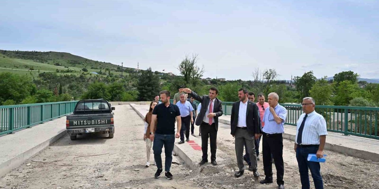 Başkan Çetinkaya Araç Çayı’nda İncelemelerde Bulundu