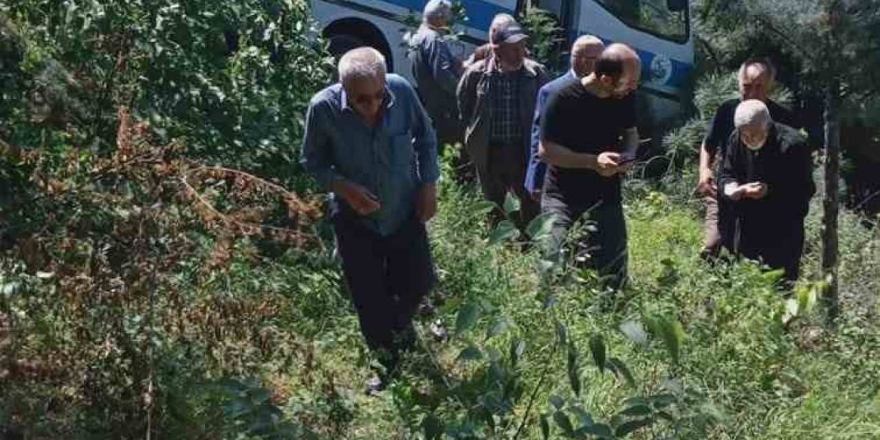 Cenaze Dönüşü Freni Patlayan Belediyeye Ait Midibüs Uçuruma Yuvarlandı: 9 Yaralı