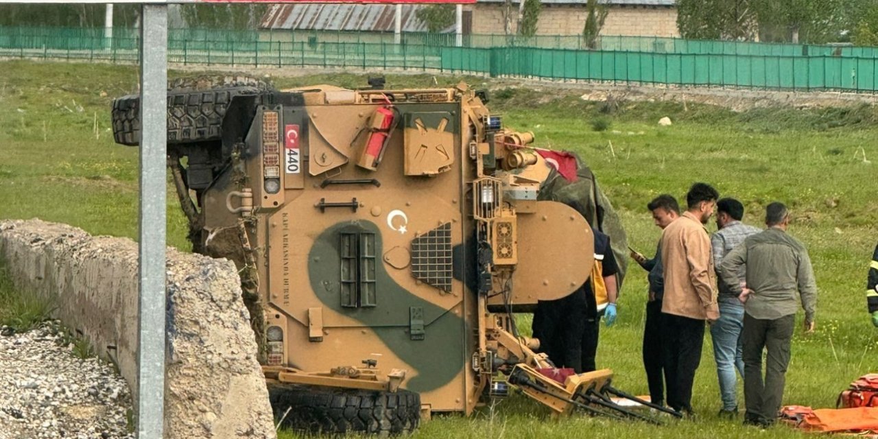 Yüksekova’da Askeri Araç Devrildi: 2 Yaralı