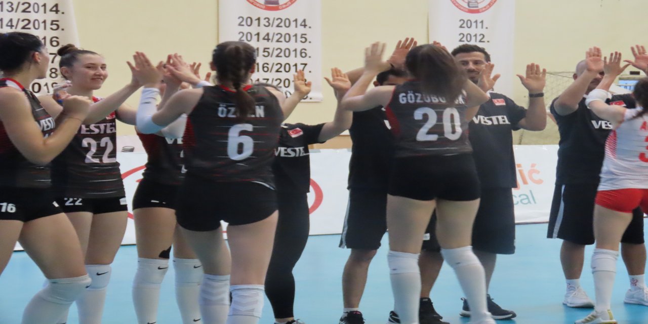 21 Yaş Altı Kadın Voleybol Milli Takımı, Arnavutluk’u 3-0 Mağlup Etti