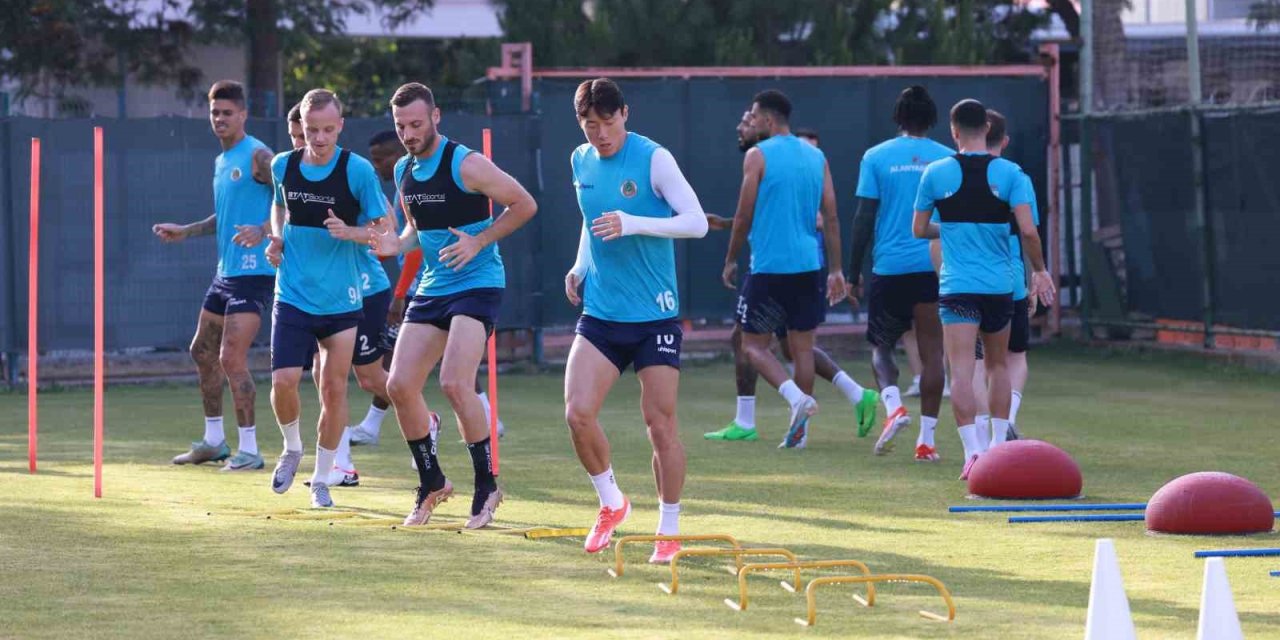 Alanyaspor’da, Antalya Derbisi Hazırlıkları Başladı