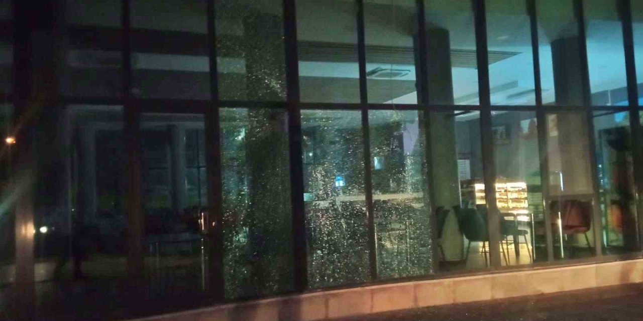 Dicle Üniversitesi Eğitim Fakültesi Kantinine Silahlı Saldırı