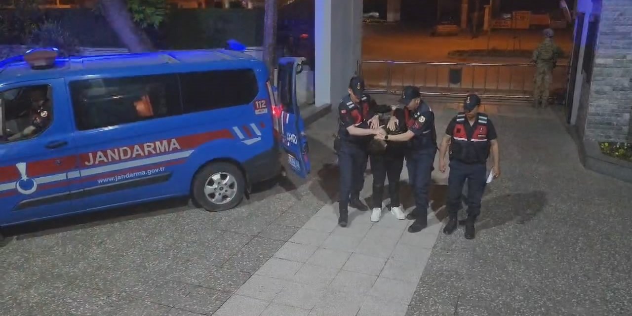 Taksiciyi 20 Yerinden Bıçaklayıp Gasp Eden 19 Yaşındaki Saldırgan, Böyle Gözaltına Alındı