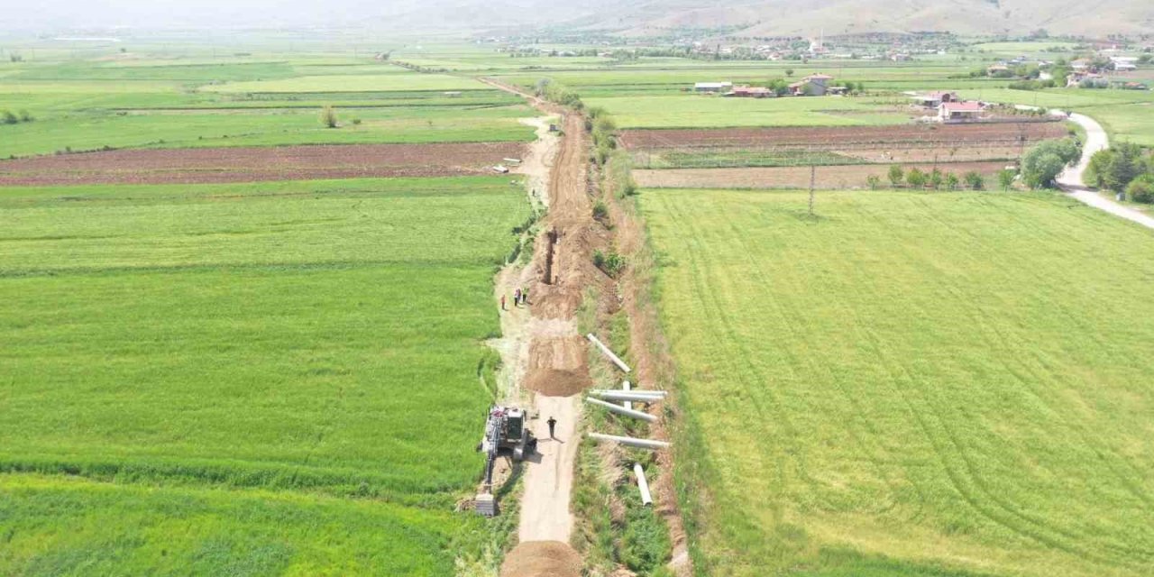 Uluova Sulama İnşaatında Çalışmalar Sürüyor