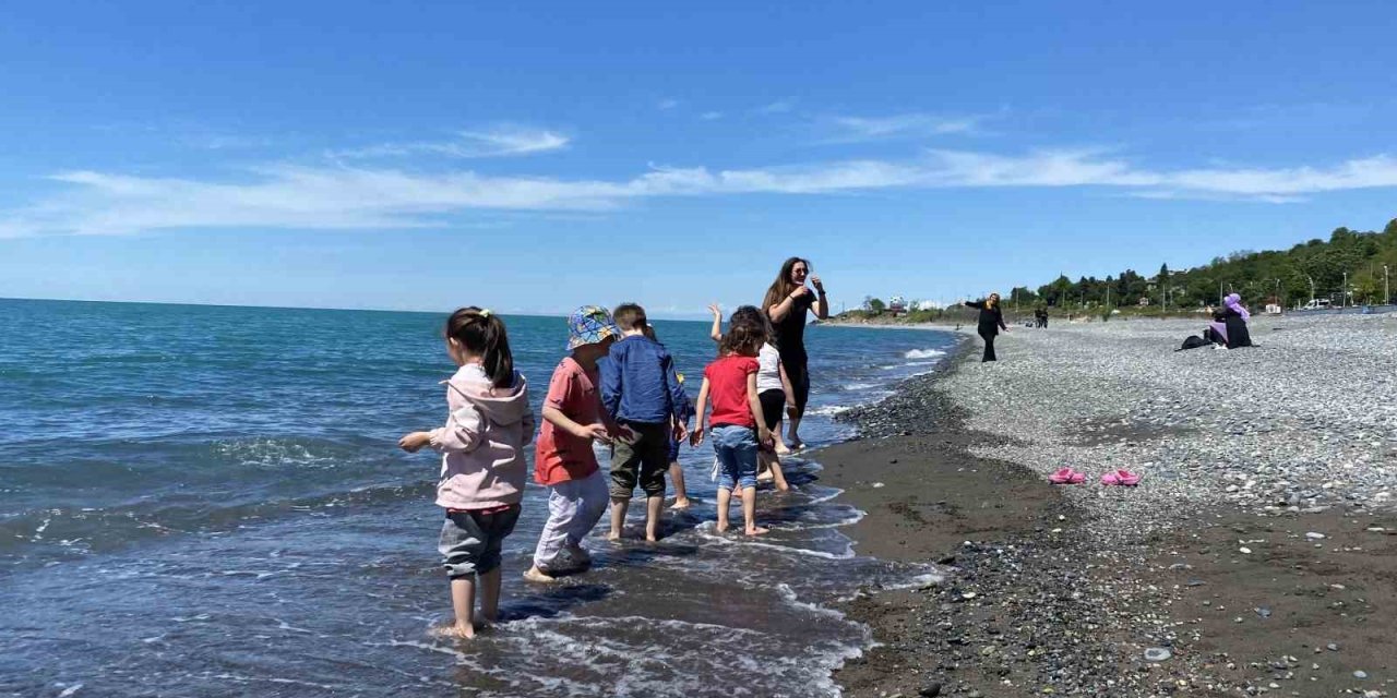 Hayatlarında İlk Kez Denizi Görüp Ayaklarını Suya Soktular