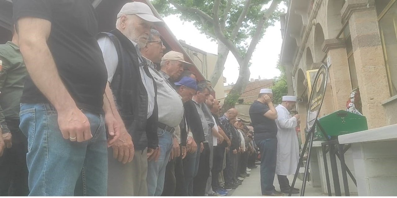 Bayramiç’te Motosiklet Kazasında Hayatını Kaybeden Çocuk Toprağa Verildi