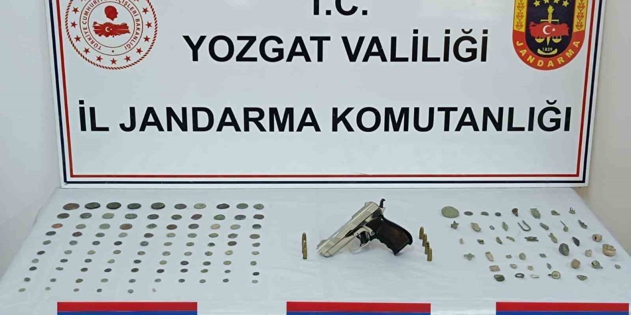 Yozgat’ta Roma Dönemi Ait 96 Sikke Ve 44 Obje Ele Geçirildi