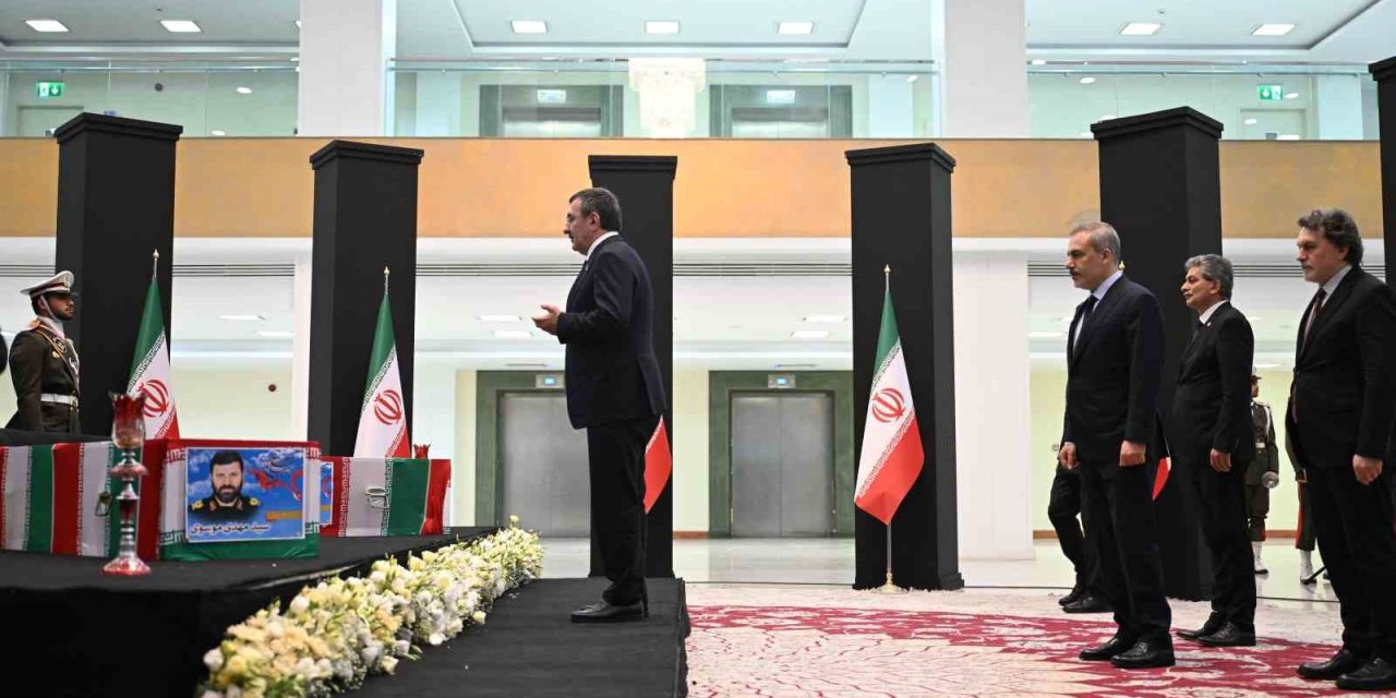 Cumhurbaşkanı Yardımcısı Yılmaz Ve Bakan Fidan Taziye İçin Tahran’da