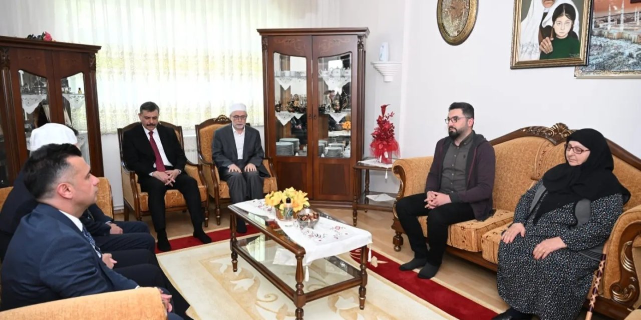 Nene Hatun’un Torununa Vefa