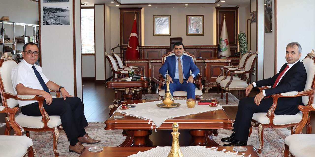 Rize İl Milli Eğitim Müdürü Tüfekçi Göreve Başladı