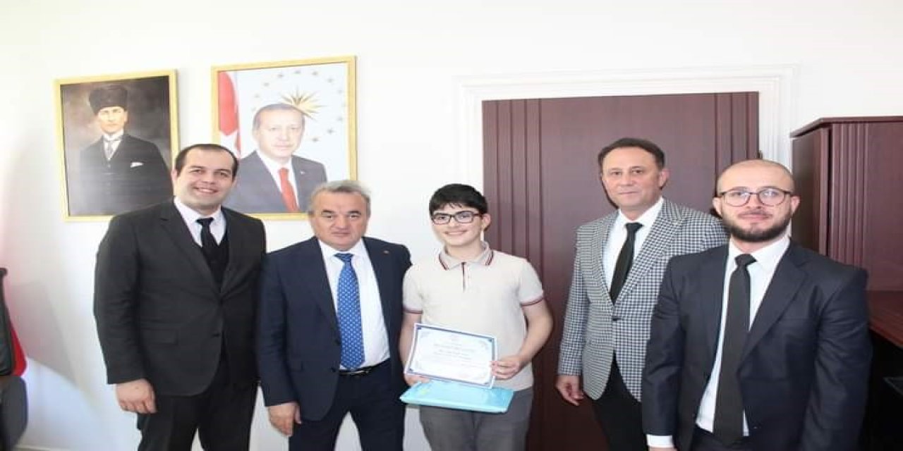 Bursluluk Sınavında Türkiye Birincisi Oldu