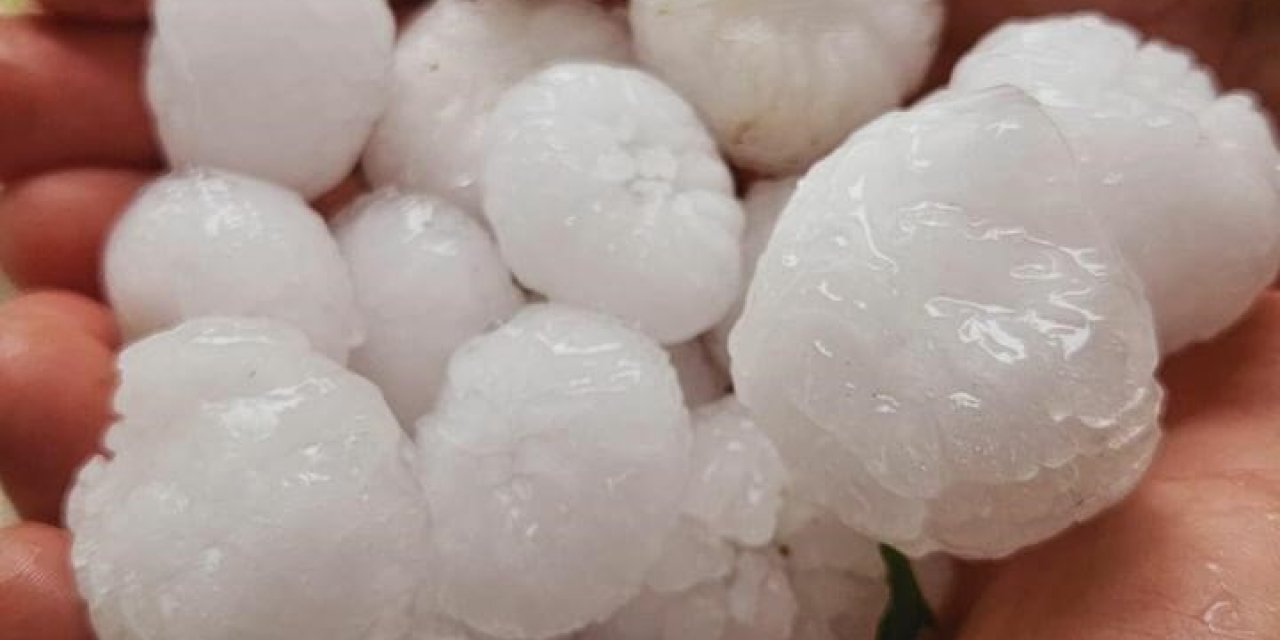 Eskişehir’de Ceviz Büyüklüğünde Dolu Yağdı