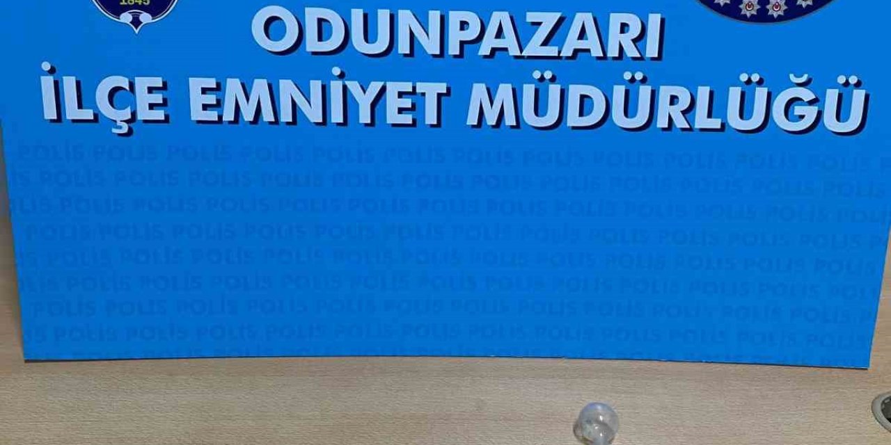 Polis Ekiplerinden Aranan Şahısların Yakalanmasına Yönelik Çalışma