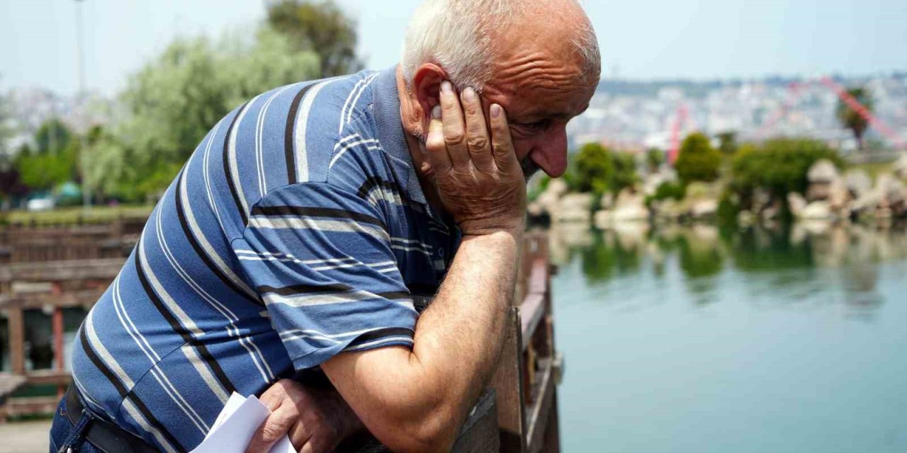 Sahte Bankacıya Kimlik Bilgilerini Verdi, 48 Bin Tl Dolandırıldı